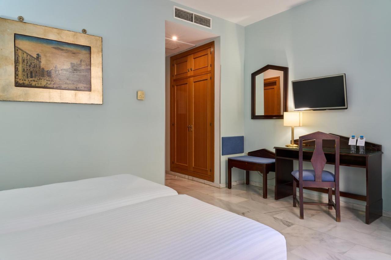Porcel Navas Hotel